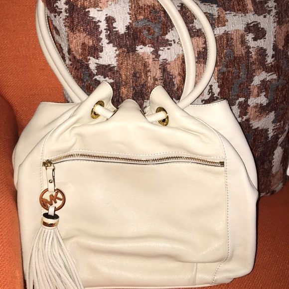 Michael Kors Beige Bag - Picture 2 of 5